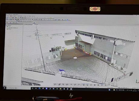 計測対象物に近づかなくても画像とデータが取得でき、安全かつ作業効率も⼤幅アップ！！